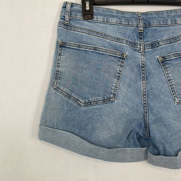 Boden Light Wash Distressed Mid Rise Rolled Cuff Denim/Jean Shorts. Size 6. - Picture 7 of 11